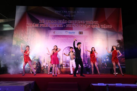 Trao giải “Khám phá Royal - Nhận ngàn quà tặng” - 10 Màn song ca ấn tượng của Ca sĩ Thùy Trang và Hà Anh
