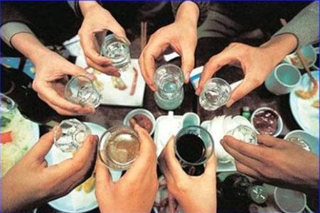 Bảo vệ gan trước tác hại của rượu bia - 1 Bảo vệ gan trước tác hại của rượu bia