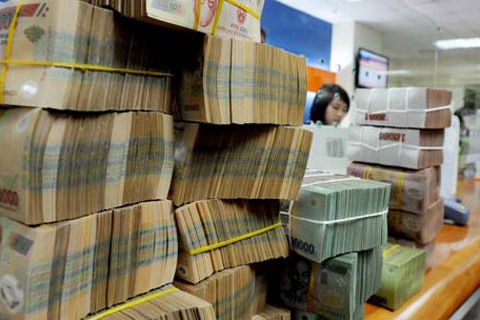 Tiền vẫn quẩn quanh trong hệ thống ngân hàng - 1 Tiền vẫn quẩn quanh trong hệ thống ngân hàng