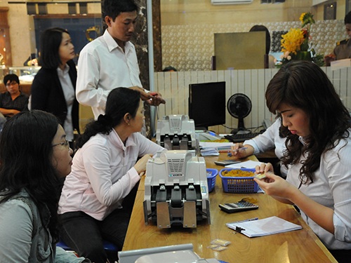 Vàng bật mạnh lên mốc 38 triệu đồng/lượng - 1 Vàng bật mạnh lên mốc 38 triệu đồng/lượng.