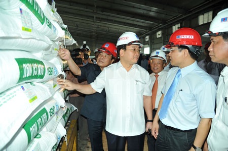 Lễ đón tấn sản phẩm thứ một triệu của Nhà máy Đạm Cà Mau.