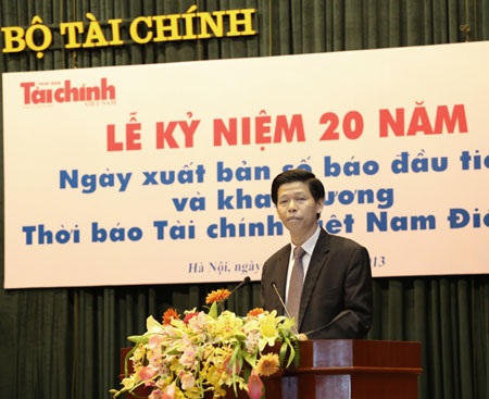 Thời báo Tài chính Việt Nam ra mắt báo điện tử - 1 Ông Phạm Văn Hoành - TBT Thời báo Tài chính Việt Nam