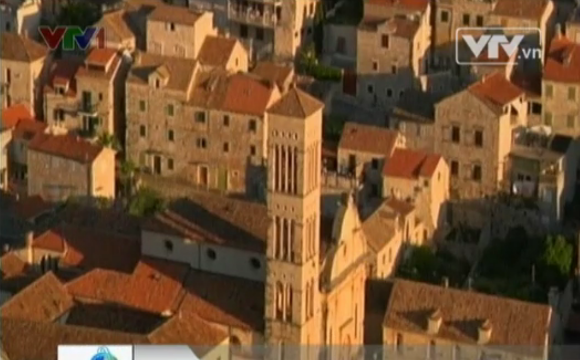 Thành phố Aninoasa (Ảnh: VTV News)