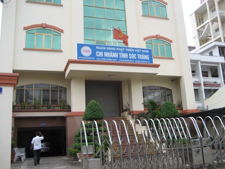 Bắt thêm nhiều lãnh đạo ngân hàng - 1 Trụ sở Ngân hàng Phát triển Việt Nam (VDB) chi nhánh tỉnh Sóc Trăng