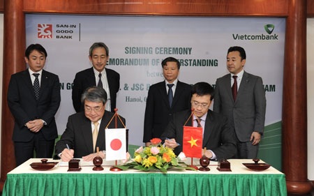 Phát triển quan hệ hợp tác trên lĩnh vực ngân hàng giữa Việt Nam và Nhật Bản - 1 Phát triển quan hệ hợp tác trên lĩnh vực ngân hàng giữa Việt Nam và Nhật Bản