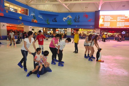 Vui trung thu “Vầng trăng cổ tích” cùng hệ thống TTTM Vincom