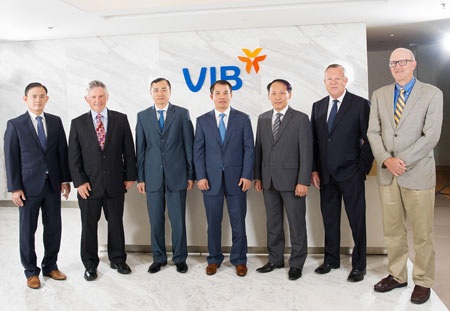 VIB sắp xếp lại nhiều vị trí nhân sự cấp cao - 1 VIB sắp xếp lại nhiều vị trí nhân sự cấp cao