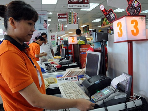 Thu nhập từ 5 - 7 triệu/tháng: Không nên dùng thẻ tín dụng - 1 Thẻ tín dụng là một hình thức vay nợ “tiêu trước, trả sau”.