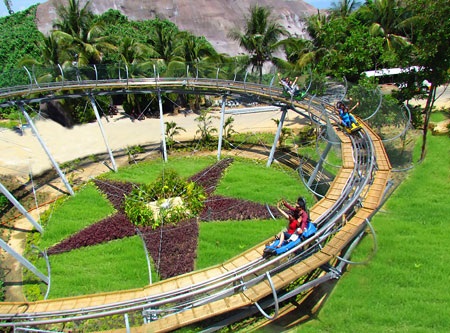 Giảm giá 50% tại Vinpearl Land – Royal City nhân dịp 20/10