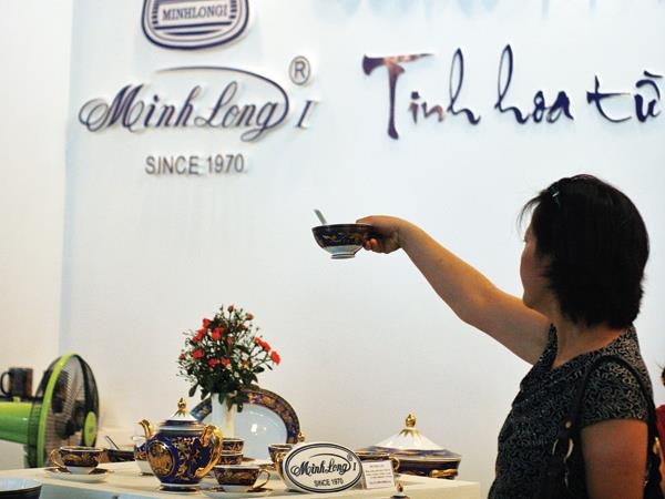 Doanh nghiệp ngàn tỷ đập cũ xây mới