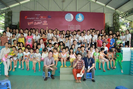 47 nữ sinh lọt vòng chung kết “Nữ sinh Việt Nam duyên dáng 2013” - 1 47 nữ sinh lọt vòng chung kết “Nữ sinh Việt Nam duyên dáng 2013”
