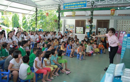 47 nữ sinh lọt vòng chung kết “Nữ sinh Việt Nam duyên dáng 2013” - 2 47 nữ sinh lọt vòng chung kết “Nữ sinh Việt Nam duyên dáng 2013”