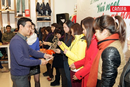 CANIFA trao giải chương trình Vui Noel mang len về nhà - 2 Lễ trao giải chương trình Vui Noel mang len về nhà