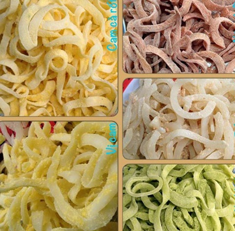 Cơn nghiền tự làm mứt Tết lan khắp chị em - 2 Mứt dừa thêm phong phú với nhiều loại hương vị khác nhau