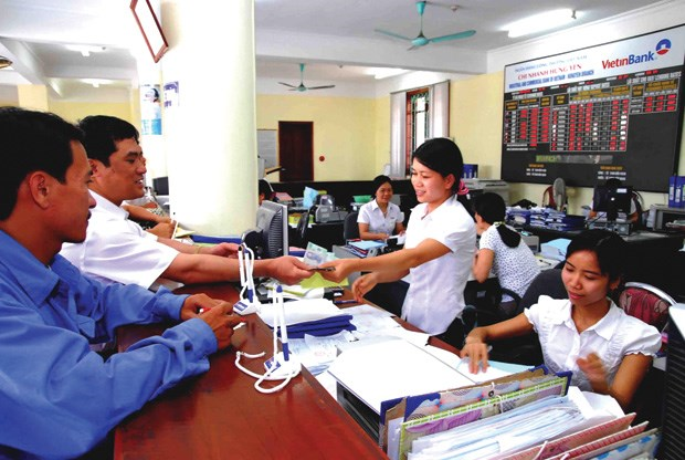 Lương nhân viên ngân hàng trên chục triệu: chỉ là sổ sách? - 1 Bình quân thu nhập báo cáo vẫn cao