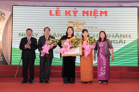 Vietcombank Quảng Ngãi đón nhận Huân chương Lao động Hạng Ba - 1 Vietcombank Quảng Ngãi đón nhận Huân chương Lao động Hạng Ba