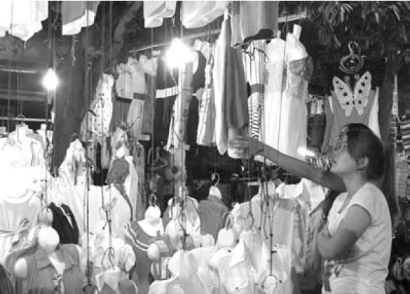 “Mẹ ơi, tết này con lại không về!” - 1 “Mẹ ơi, tết này con lại không về!”