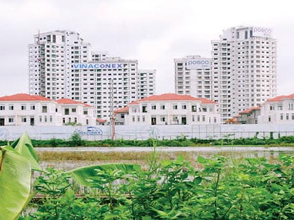 Soi lỗ đại gia địa ốc: Tốt vay, dày nợ!