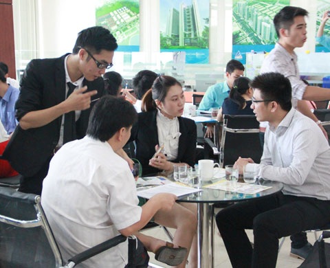 Môi giới nhà đất: Ai sống qua nổi 2014? - 1 Các sàn BĐS cũng phải tự thay đổi để thích nghi