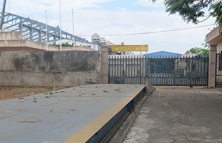 Ngân hàng “ôm” nợ vì định giá bất thường - 1 Ngân hàng “ôm” nợ vì định giá bất thường