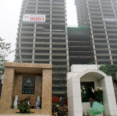 Căn hộ hạng sang view chuẩn nghĩa địa - 10 Tòa nhà văn phòng hơn 30 tầng đối điện sẽ có tầm nhìn ra nghĩa trang.