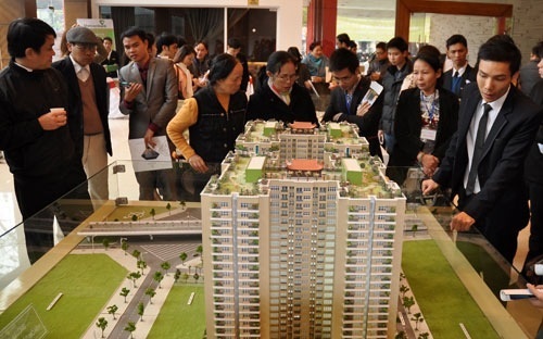 Tiền chênh trăm triệu "tái xuất" trên thị trường căn hộ - 1 Thị trường bất động sản cuối năm 2013 và đầu năm 2014 đã có xu hướng ấm dần lên.