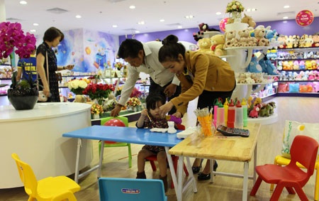 Khai trương thiên đường mua sắm Kids World Đồng Khởi - 8 PV