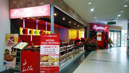 “Thay áo” nhà hàng Pizza Hut tại BigC Thăng Long - 2 Thiết kế mới sang trọng của nhà hàng Pizza Hut BigC Thăng Long
