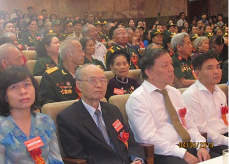 Vietcombank đồng hành cùng chương trình “Điện Biên Phủ - Thiên anh hùng ca thời đại Hồ Chí Minh” - 1 Vietcombank đồng hành cùng chương trình “Điện Biên Phủ - Thiên anh hùng ca thời đại Hồ Chí Minh”