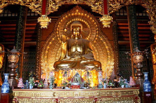 Tỷ phú Xuân Trường, duyên phận với Bái Đính - Tràng An - 10 Tượng Phật Thích ca Mâu ni bằng đồng cao và nặng nhất: 150 tấn