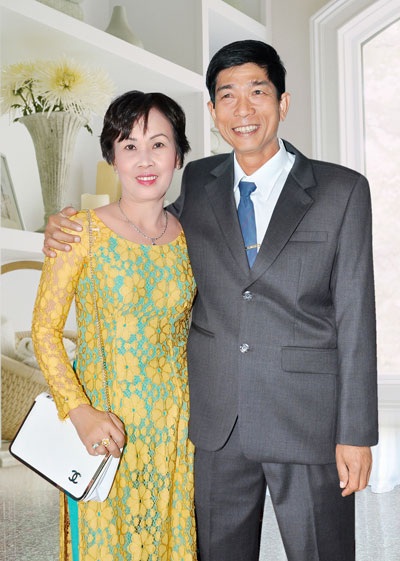 Bảo Xuân chúc mừng khách hàng đầu tiên trúng Samsung Galaxy S3 - 1 Chị Ngọc Hà hạnh phúc chia sẻ niềm vui trúng giải bên “ông xã”