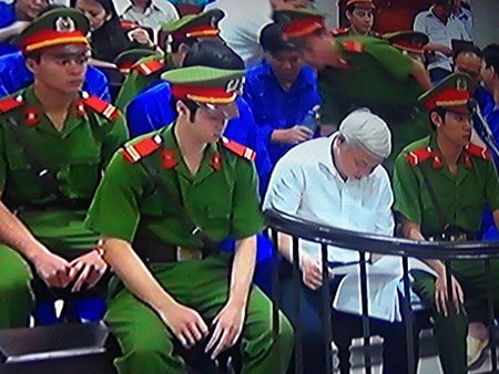 Luật sư: Ông Kiên không lừa đảo và kinh doanh trái phép - 3 Bầu Kiên xuất hiện tại toà sau khi bị đề nghị mức án 30 năm tù