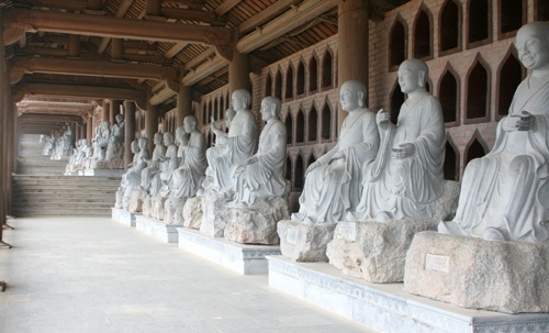 Những đại gia ăn chay răn mình, xây chùa để đời - 4 Ngôi chùa được xây dựng hàng nghìn tỷ đồng với nhiều hạng mục