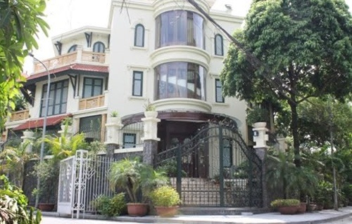Những vùng giàu Hà Nội: Biệt thự Hồ Tây, gia thế truyền đời - 2 Biệt thự hàng trăm tỷ của bầu Kiên