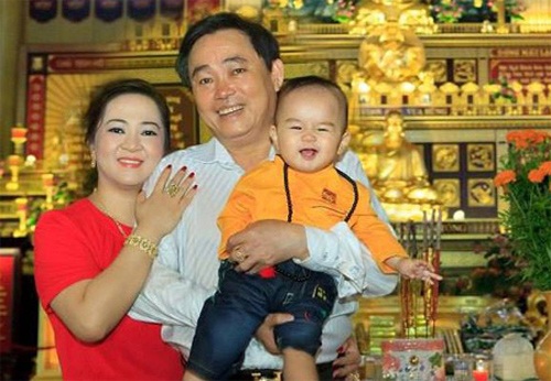 Đại gia Việt tự răn mình theo triết lý nhà Phật - 5 Con nhỏ của ông Dũng cũng theo đạo Phật