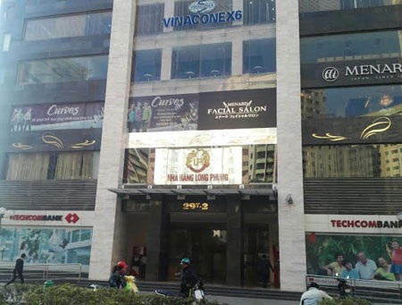 Nhà Hàng Long Phụng chiếm một phần diện tích lớn ở khu chung cư ở Vinaconex.