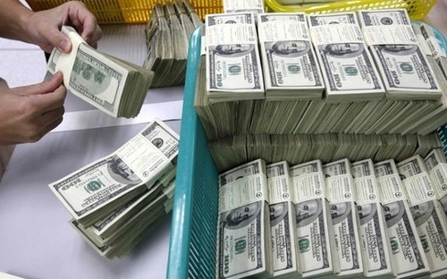 Nợ công Việt Nam: “Khả năng trả nợ rất khó khăn” - 1 Nợ công Việt Nam: “Khả năng trả nợ rất khó khăn”