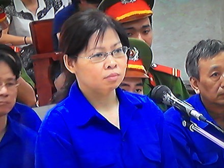 Sáng nay HĐXX tiếp tục phần thẩm vấn bị cáo Yến.