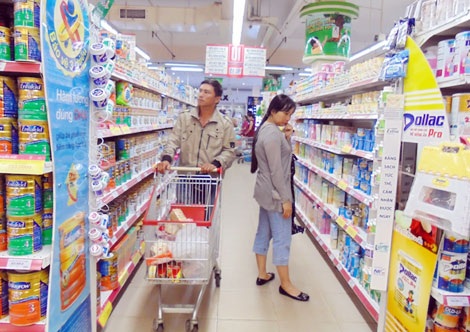 Đại lý sữa tìm cách “tháo hàng” trước giờ G - 1 Đại lý sữa tìm cách “tháo hàng” trước giờ G