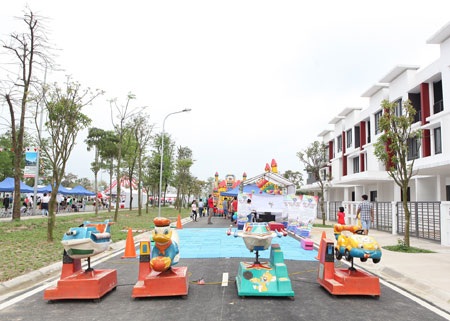 Không gian rộng, thoáng của Khu đô thị thích hợp với nhiều hoạt động ngoài trời của con trẻ