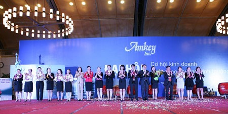 Vinh danh các nhà phân phối có thu nhập cao và mạng lưới phát triển nhanh