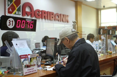 Agribank: Dư nợ cho vay nông nghiệp, nông thôn đạt trên 72% tổng dư nợ cho vay - 1 Agribank: Dư nợ cho vay nông nghiệp, nông thôn đạt trên 72% tổng dư nợ cho vay