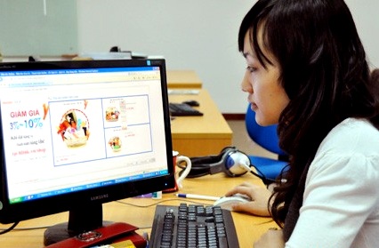 Chi tiền triệu đặt online hàng ngoại về vứt xó