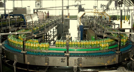 Tân Hiệp Phát 20 năm vàng son lịch sử, thách thức tương lai - 2 Vững bước thách thức tương lai