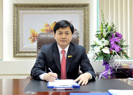 “Tinh thần dân tộc và Tinh thần doanh nhân - Động lực cho phát triển đất nước” - 1 Tổng giám đốc VietinBank Lê Đức Thọ.