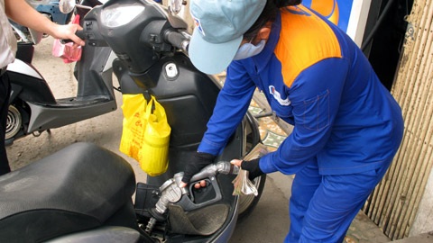 Xăng sẽ được tính hoa hồng đến hơn 1.000 đồng/lít, cao nhất từ trước tới nay.