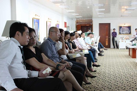 Nhiều khách hàng đánh giá cao buổi giao lưu do