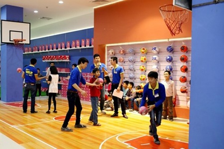 Những em bé được chơi vận động thường xuyên có khả năng giao tiếp xã hội tốt