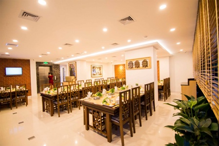 Khai trương nhà hàng Sỹ Phú 65 Hàm Long - 2 Không gian chung rộng mở