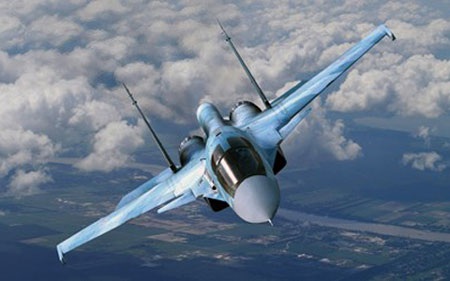 Mâu thuẫn Nga – EU liệu có dẫn tới xung đột quân sự? - 2 Su - 34 tham gia cuộc tập trận ở khu vực biên giới Nga - Ukraine hôm 20/2 (ảnh: Pixshark.com)